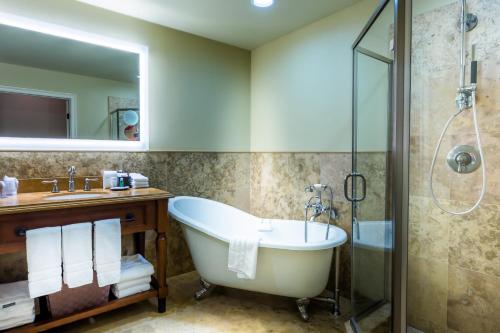 Imagen de la habitación del Hotel Westin Sacramento. Foto 20