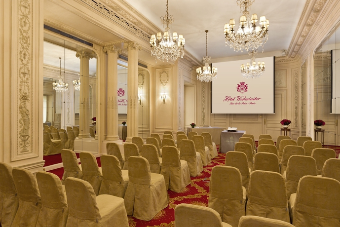 Imagen de los interiores del Hotel Westminster. Foto 8