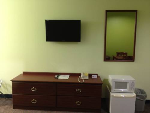 Imagen de la habitación del Hotel Weston Inn and Suites. Foto 6