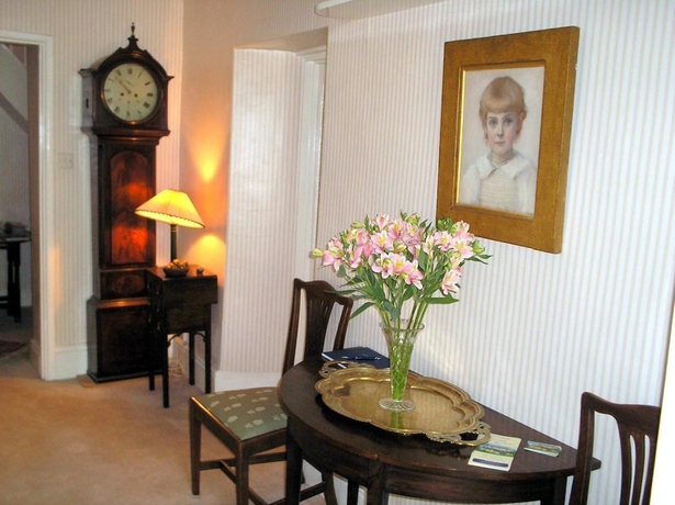Imagen de la habitación del Hotel Weston Lawn. Foto 13