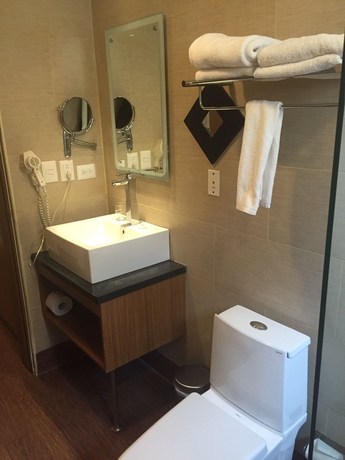 Imagen de la habitación del Hotel Weston Suites and. Foto 6