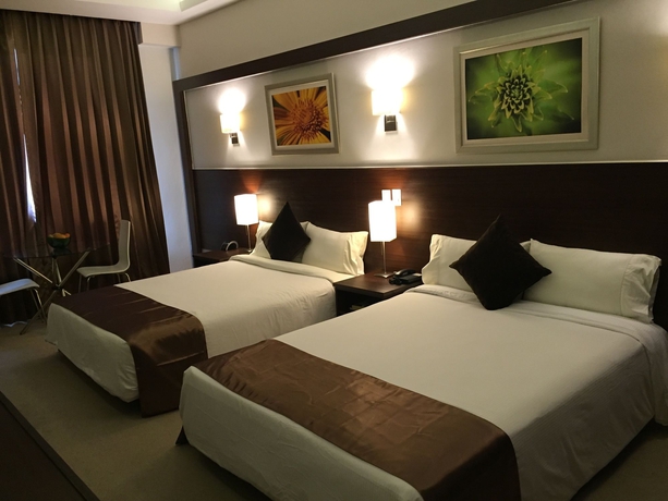 Imagen de la habitación del Hotel Weston Suites and. Foto 10