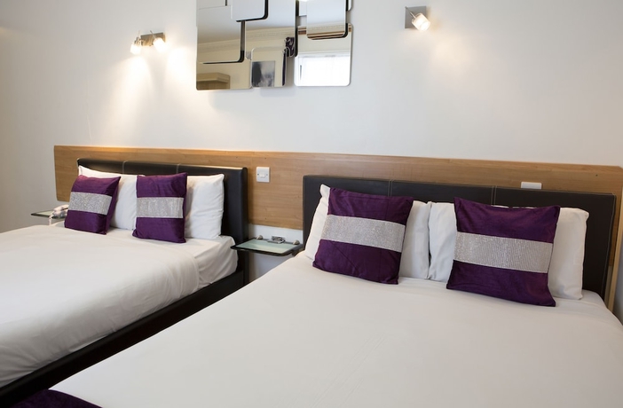 Imagen de la habitación del Hotel Westpoint. Foto 2