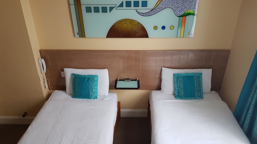 Imagen de la habitación del Hotel Westpoint. Foto 9