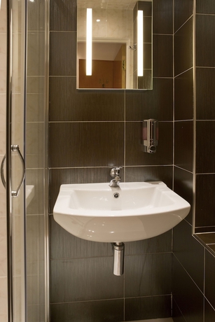 Imagen de la habitación del Hotel Westpoint. Foto 18