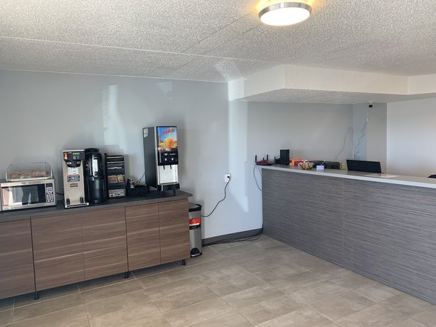 Imagen de los interiores del Hotel Westport Inn, Grande Prairie. Foto 20