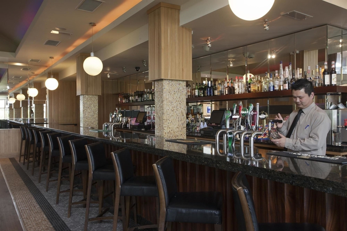 Imagen del bar/restaurante del Hotel Westport Woods and Spa. Foto 4