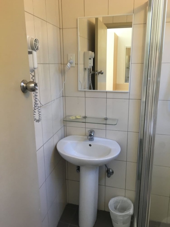 Imagen de la habitación del Hotel Westside Motor Inn. Foto 14