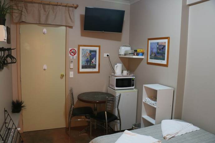 Imagen general del Hotel Westside Studio Apartments. Foto 7