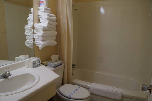 Imagen de la habitación del Hotel Westward Inn and Suites. Foto 3