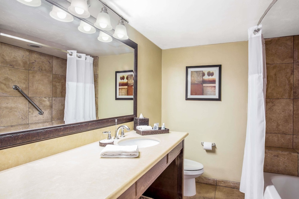 Imagen de la habitación del Hotel Westward Look Wyndham Grand Resort and Spa. Foto 16