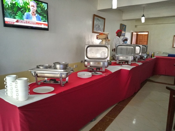 Imagen del bar/restaurante del Hotel Westwind Meru. Foto 4