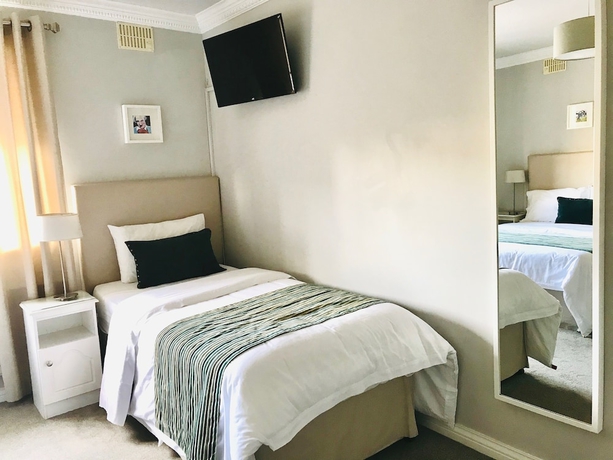 Imagen de la habitación del Hotel Westwinds. Foto 10
