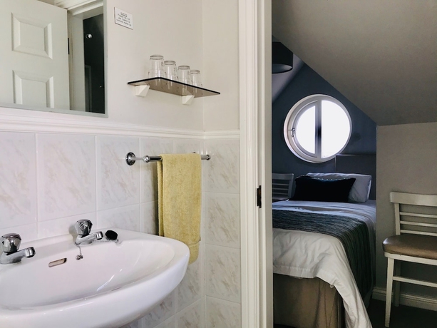 Imagen de la habitación del Hotel Westwinds. Foto 15