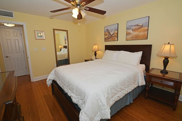 Imagen de la habitación del Hotel Westwinds Waterfront Resort. Foto 18