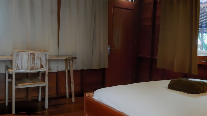Imagen de la habitación del Hotel Westwood Bungalow. Foto 11