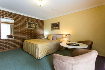 Imagen de los interiores del Hotel Westwood Motor Inn. Foto 14