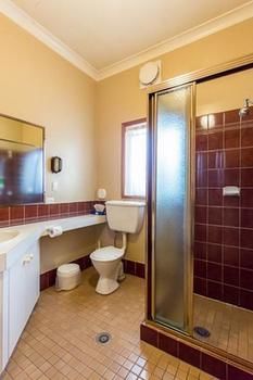 Imagen de la habitación del Hotel Westwood Motor Inn. Foto 9