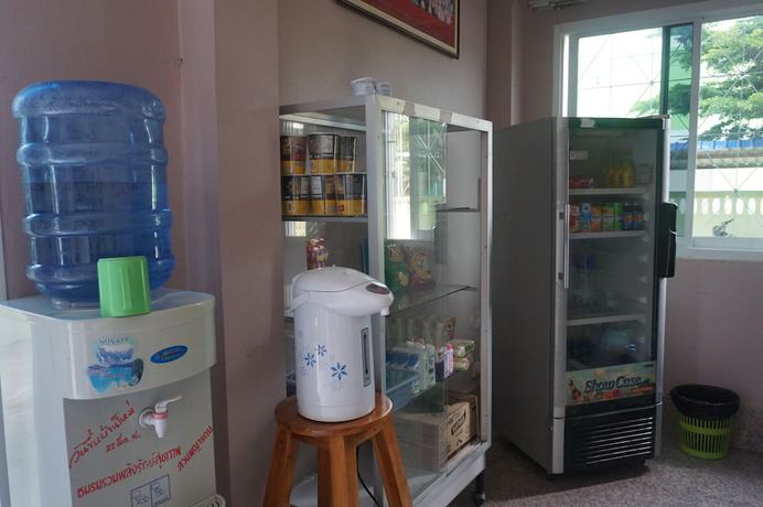 Imagen de los interiores del Hotel Wetsawat Place. Foto 18