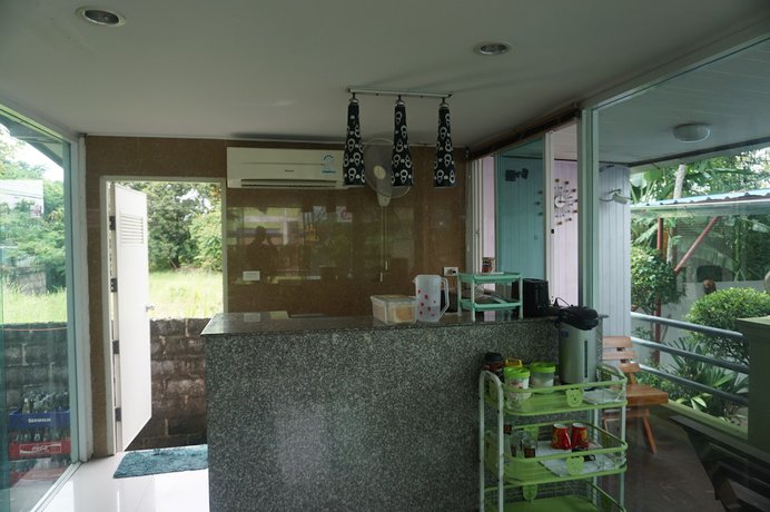 Imagen de los interiores del Hotel Wetsawat Place. Foto 19