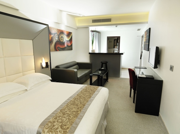 Imagen de la habitación del Hotel Wh. Foto 2