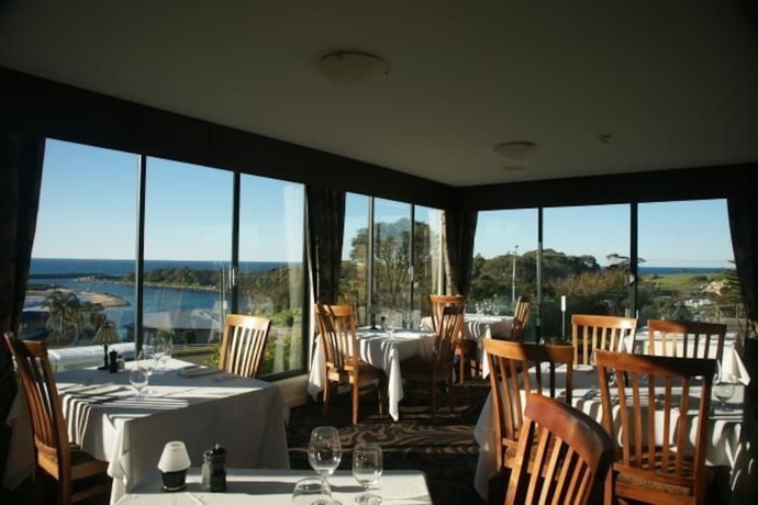 Imagen del bar/restaurante del Hotel Whale Motor Inn and Restaurant. Foto 2