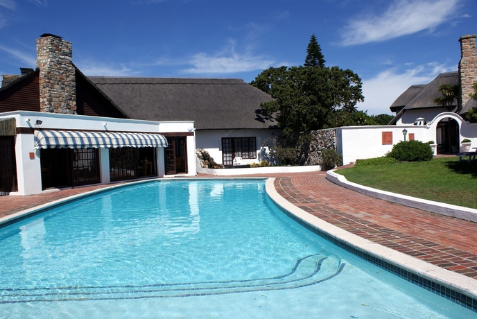Imagen de la piscina del Hotel Whale Rock Luxury Lodge. Foto 16