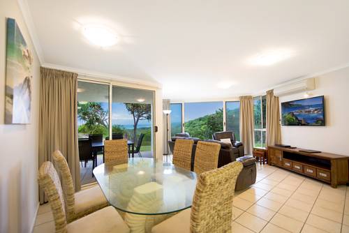 Imagen de la habitación del Hotel Whale Watch Ocean Beach Resort. Foto 6