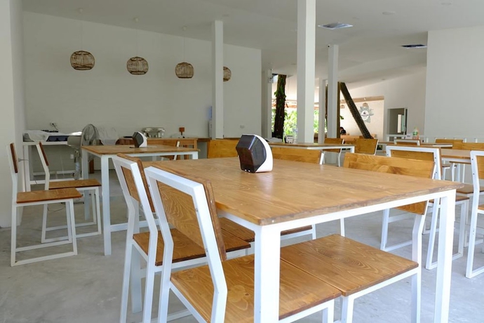 Imagen del bar/restaurante del Hotel Whalecome Aonang Resort. Foto 3