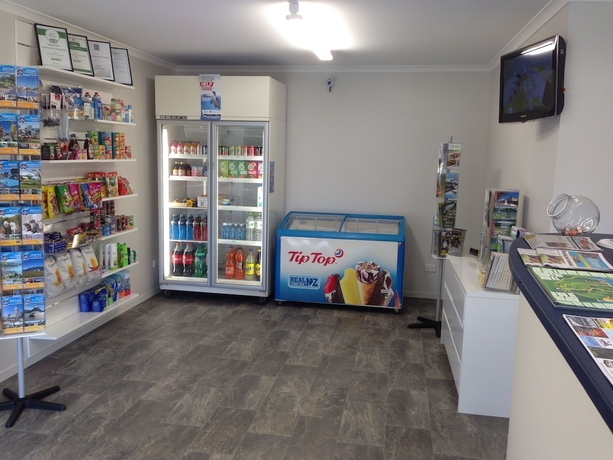 Imagen de los interiores del Hotel Whanganui River Top 10 Holiday Park. Foto 19