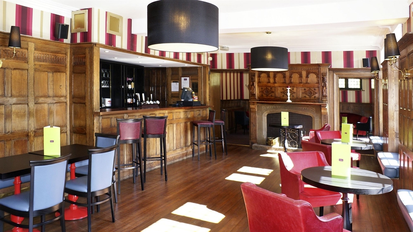 Imagen del bar/restaurante del Hotel Whately Hall. Foto 9