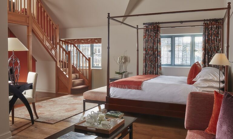 Imagen de la habitación del Hotel Whatley Manor. Foto 14