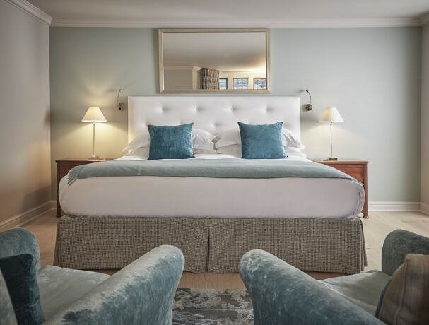 Imagen de la habitación del Hotel Whatley Manor. Foto 15