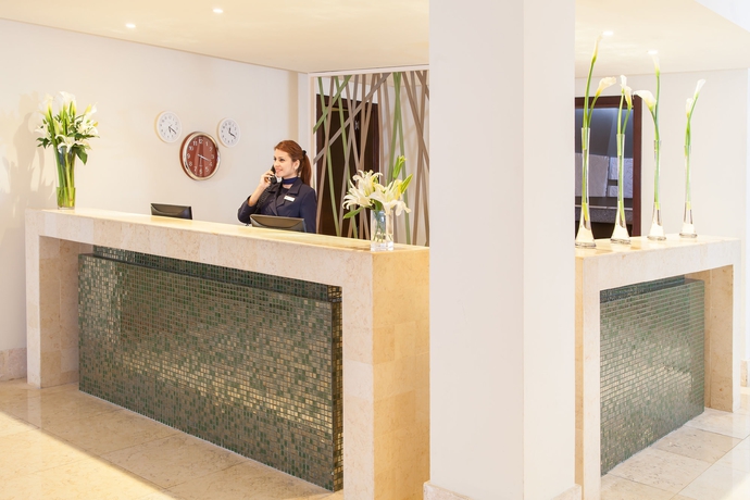 Imagen de los interiores del Hotel Whe Bávaro. Foto 5