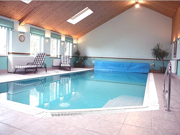 Imagen de la piscina del Hotel Wheatley Farm. Foto 19