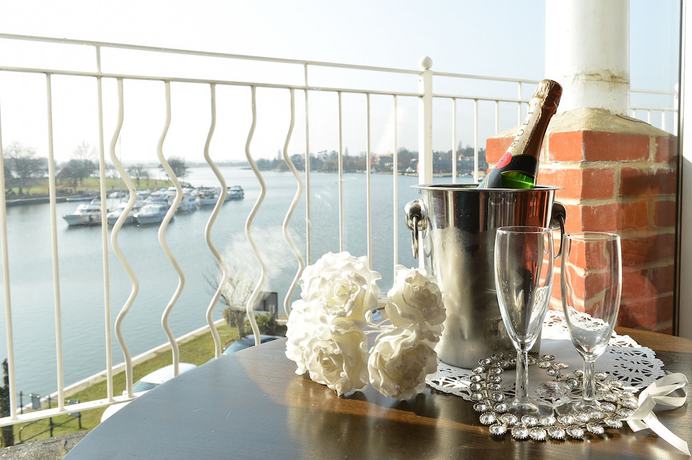 Imagen de la habitación del Hotel Wherry. Foto 6