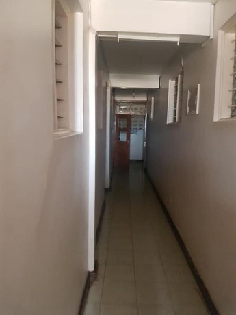 Imagen de los interiores del Hotel Whirl Spring. Foto 20