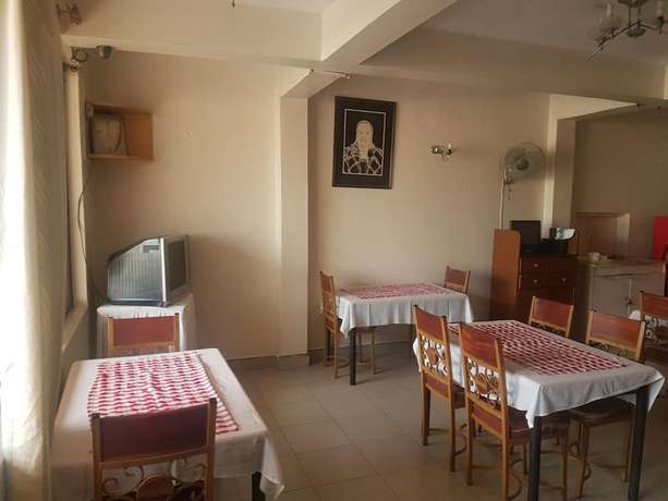 Imagen del bar/restaurante del Hotel Whirl Spring. Foto 6