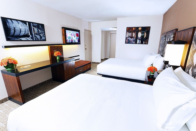 Imagen de la habitación del Hotel Whiskey Pete's and Casino. Foto 8