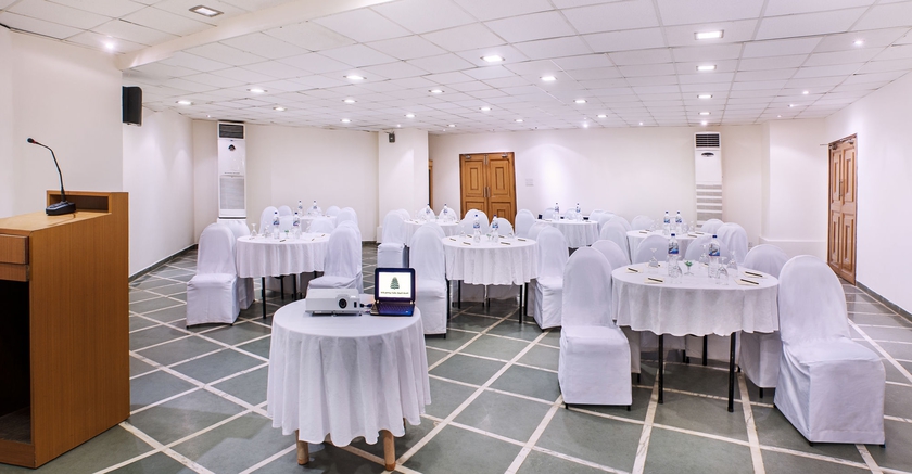 Imagen de los interiores del Hotel Whispering Palms Beach Resort. Foto 14