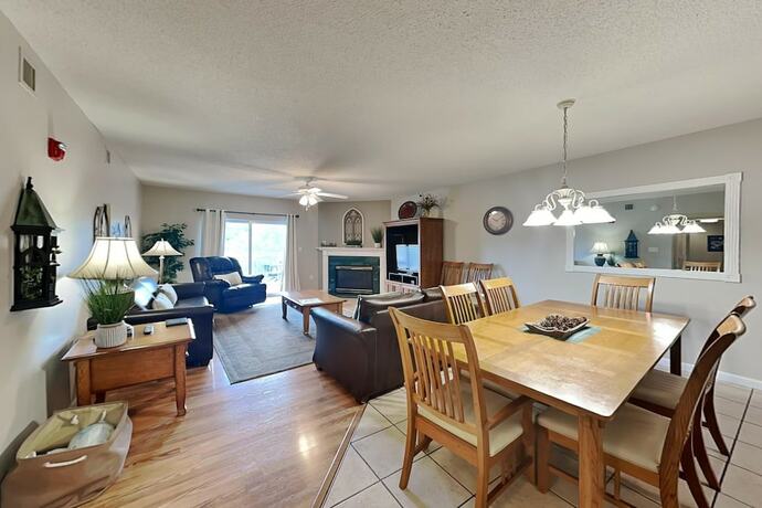 Imagen de la habitación del Hotel Whispering Pines Condos by VTrips. Foto 16