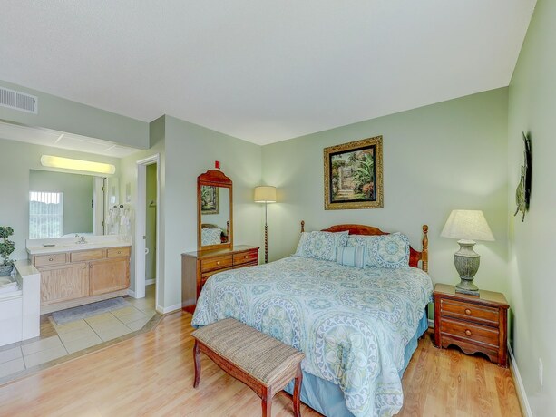 Imagen de la habitación del Hotel Whispering Pines Condos by VTrips. Foto 18