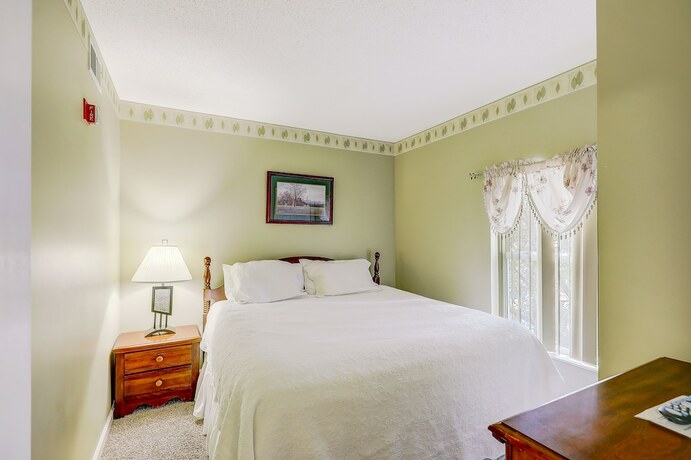 Imagen de la habitación del Hotel Whispering Pines Condos by VTrips. Foto 19