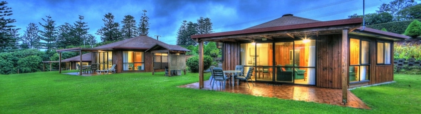 Imagen de los interiores del Hotel Whispering Pines. Foto 19