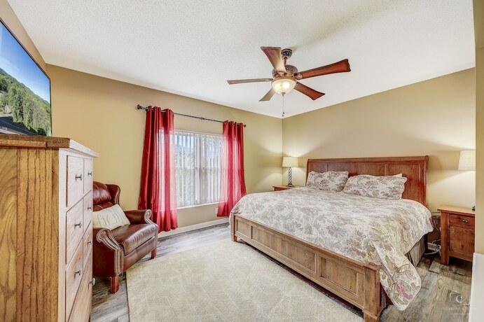 Imagen de la habitación del Hotel Whispering Pines, Pigeon Forge. Foto 18