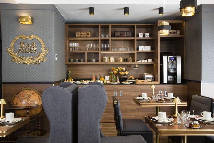 Imagen del bar/restaurante del Hotel Whistler. Foto 2