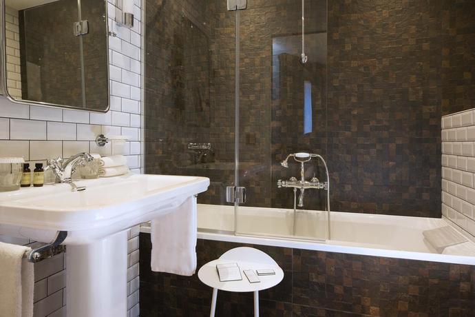 Imagen de la habitación del Hotel Whistler. Foto 9