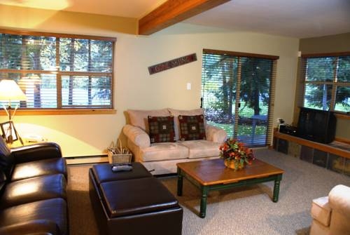 Imagen general del Hotel Whistler Superior Properties. Foto 3