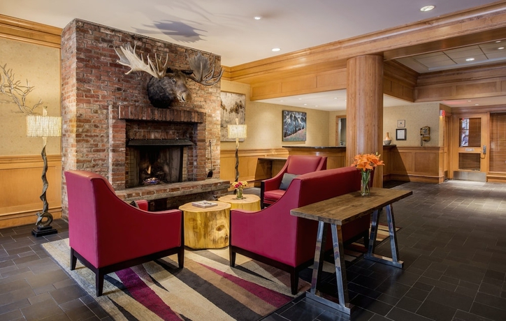 Imagen de los interiores del Hotel Whistler Village Inn and Suites. Foto 14