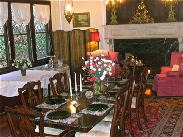 Imagen del bar/restaurante del Hotel Whistler\'s Inn Bed and Breakfast. Foto 3